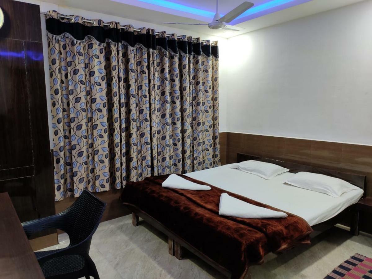 Hotel Sugam Karaikudi Kültér fotó